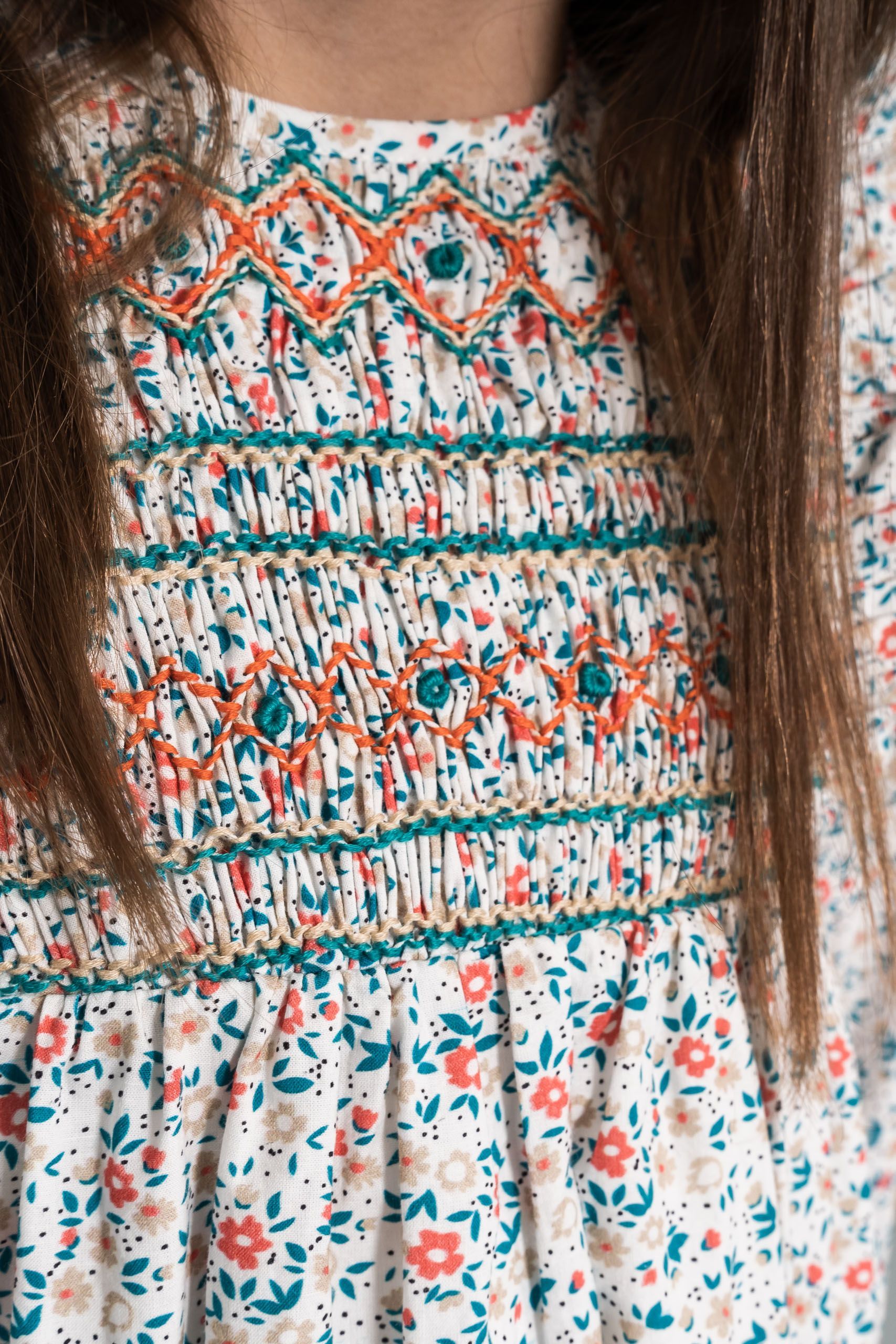 Vestido Niña Fondo Blanco Flores Multicolor - Imagen 3